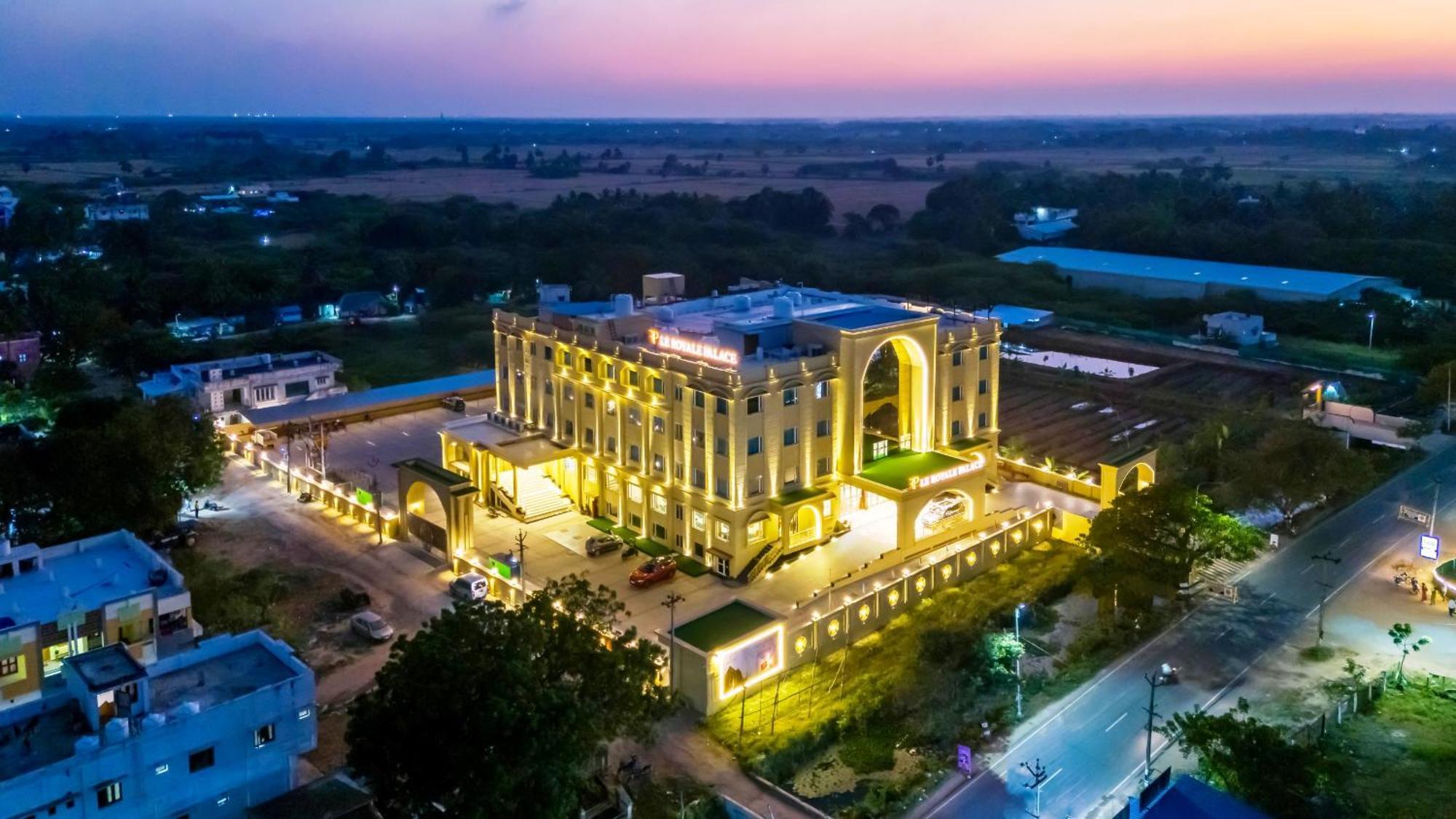 Le Royale Palace Karaikal Ngoại thất bức ảnh